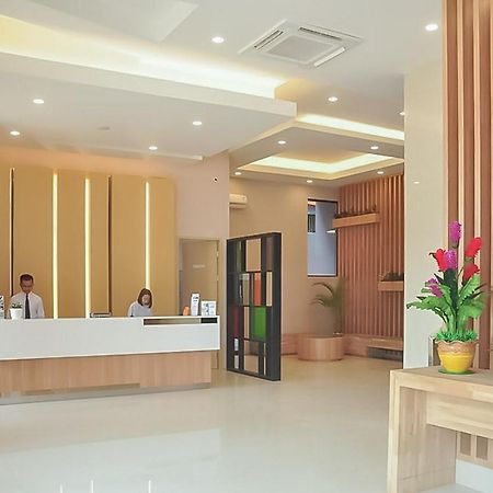 Hotel Mutiara Mitra Reddoorz Padangsidimpuan Exteriér fotografie